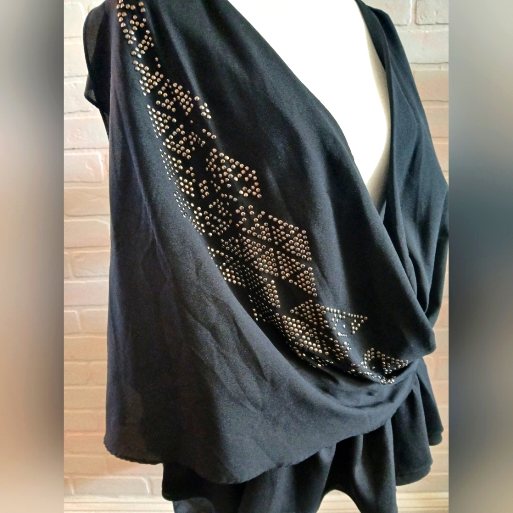 Womens Asymmetrical Drapes Top Eith Low Neckline And Elastic Waist